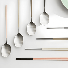 Load image into Gallery viewer, Dalkom Spoon, Chopstick & Rest Set - 달콤 수저와 수저받침 세트