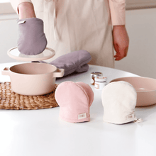Load image into Gallery viewer, Neoflam FIKA Cotton 100% Oven Mitts- 네오플램 피카 100% 코튼 오븐 장갑