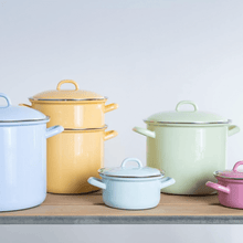 Load image into Gallery viewer, Riess Patel Classic One Handle Pot with Lid - 리스 파스텔 손잡이 냄비
