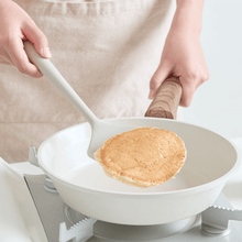 Load image into Gallery viewer, Sillymann Platinum Silicone Harmony PLUS Turner - 실리만 프리미엄 실리콘 뒤집개 (플러스 사이즈)