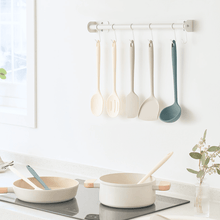 Load image into Gallery viewer, Sillymann Platinum Silicone Harmony PLUS Wing Turner - 실리만 프리미엄 실리콘 날개 뒤집개 (플러스 사이즈)