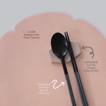 Load image into Gallery viewer, Kimsunghun Ceramics Spoon/Chopsticks - 김성훈 도자기 옻칠 나무 수저