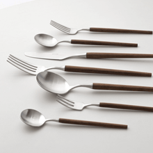 Load image into Gallery viewer, Golden Bell Solid Maple Cutlery - 골든벨 솔리드 메이플 커트러리