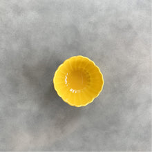 Load image into Gallery viewer, Hasami Ware Blossom Mini Bowl / Plate Set - 하사미 칼라 소찬기 / 접시 세트