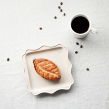 Load image into Gallery viewer, Erato Bella Brunch/Dessert Plate - 에라토 벨라 브런치/디저트 접시
