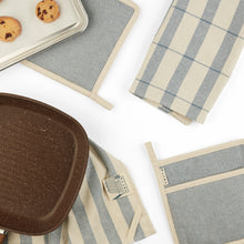 Load image into Gallery viewer, Meema Kitchen Towels and Pot Holder (Set of 4) - 미마 키친타올과 냄비장갑 세트
