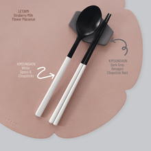 Load image into Gallery viewer, Kimsunghun Ceramics Hexagon Chopstick Rest- 김성훈 도자기 양면 육각 수저 받침

