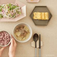 Load image into Gallery viewer, Kimsunghun Ceramics Spoon/Chopsticks - 김성훈 도자기 옻칠 나무 수저
