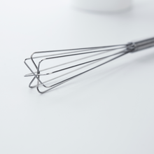 Load image into Gallery viewer, Sillymann Stainless Steel Mini Triangle Whisk - 실리만 스테인레스 미니 삼각 거품기
