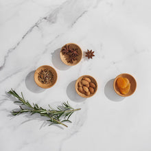 Load image into Gallery viewer, Bambu Bamboo Condiment Cups, Small (Set of 4) - 밤부 대나무 종지 그릇, 소
