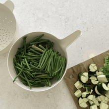 Load image into Gallery viewer, Ekobo Small Mixing Bowl and Colander Set - 에코보 스몰 믹싱볼과 채반 세트
