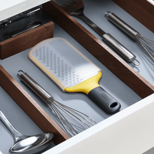 Load image into Gallery viewer, Joseph Joseph Mandoline and Grater - 조셉 조셉 채칼과 강판
