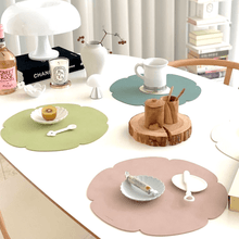 Load image into Gallery viewer, Le’enmi Flower Placemat - 르엔미 양면 방수 플라워 가죽테이블매트

