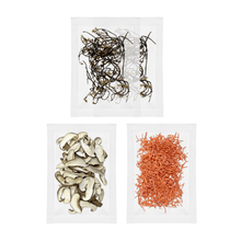 Load image into Gallery viewer, Mrs. Malaenge Dried Vegetables for Pot Rice - 말랭이여사 제주 고사리 솥밥패키지
